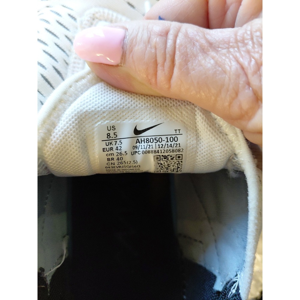 Nike Air 270 White Women's 8.5 Running Shoe, Used Twice - Picture 6 of 6